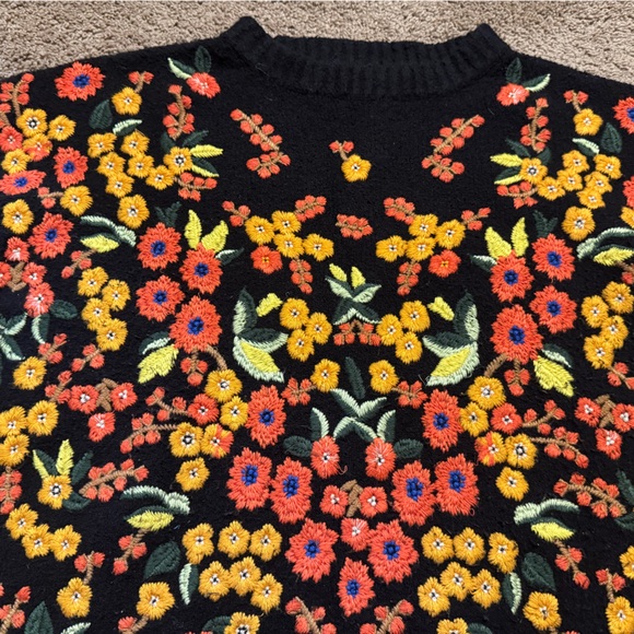 Zara Knit Floral Embroidered Heavy Sweater - Picture 2 of 6